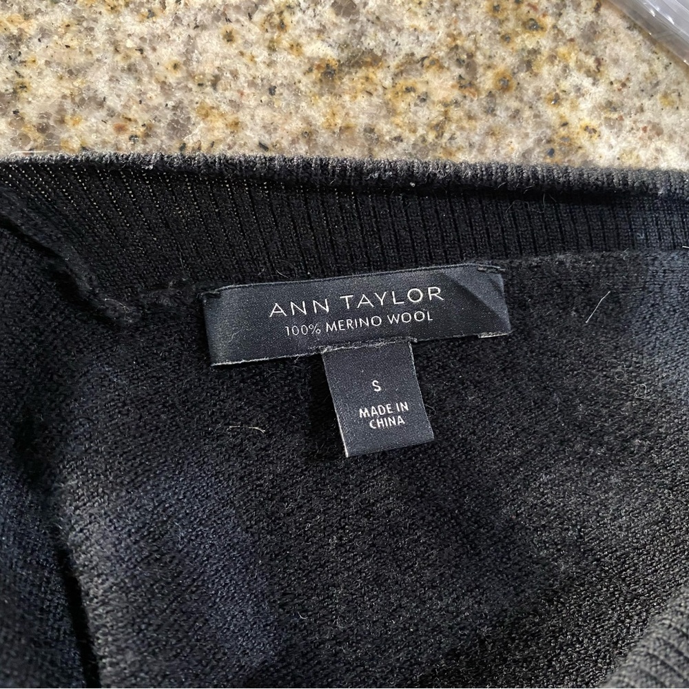 Ann Taylor 100% Merino Wool Black Dress Size Small - Picture 7 of 7